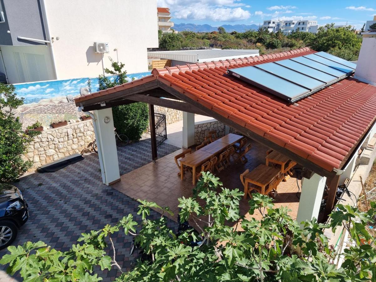 Apartments Gabbiano Novalja Εξωτερικό φωτογραφία