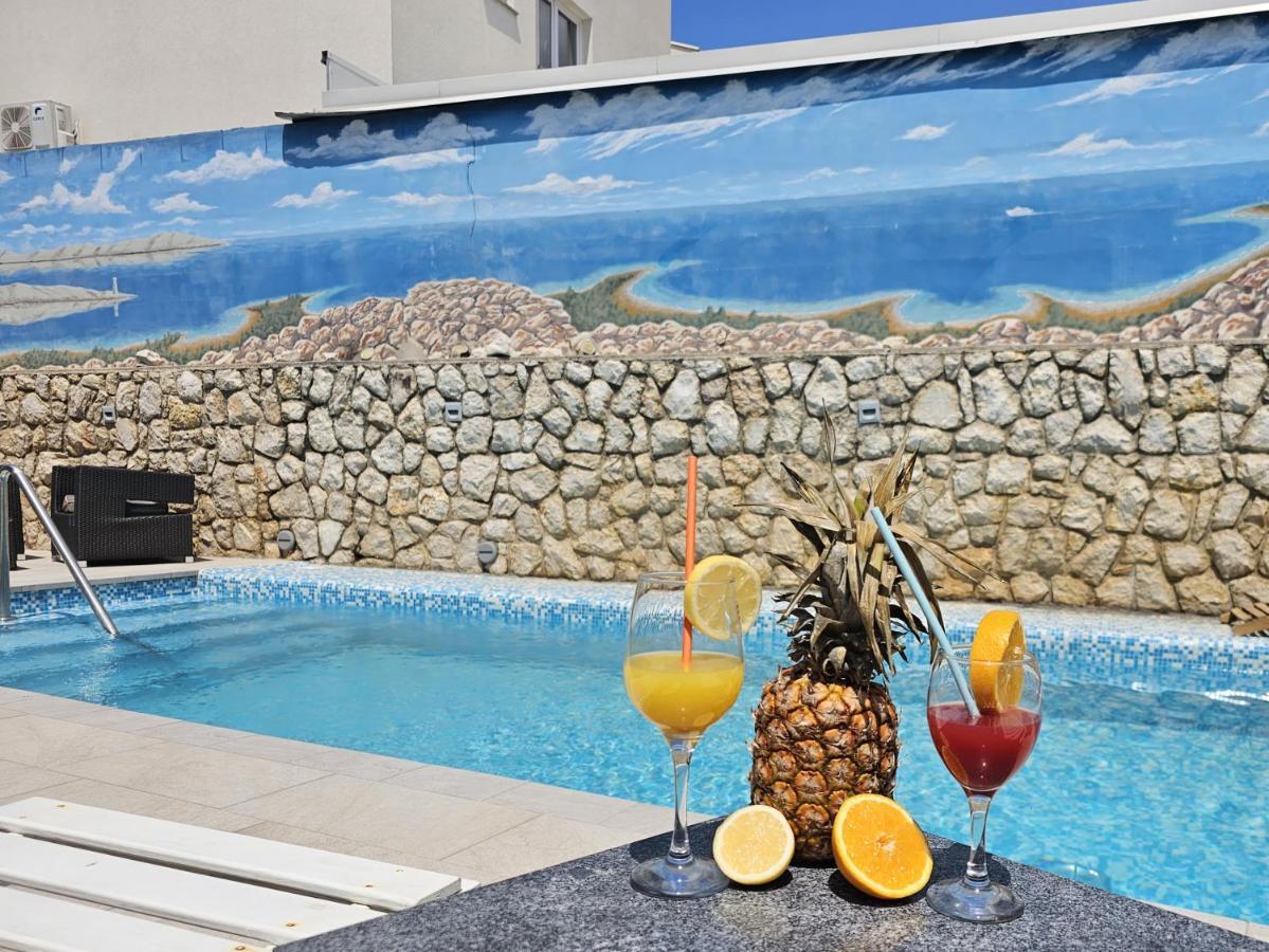 Apartments Gabbiano Novalja Εξωτερικό φωτογραφία