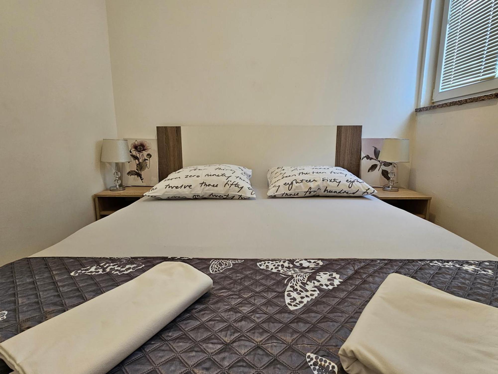 Apartments Gabbiano Novalja Εξωτερικό φωτογραφία